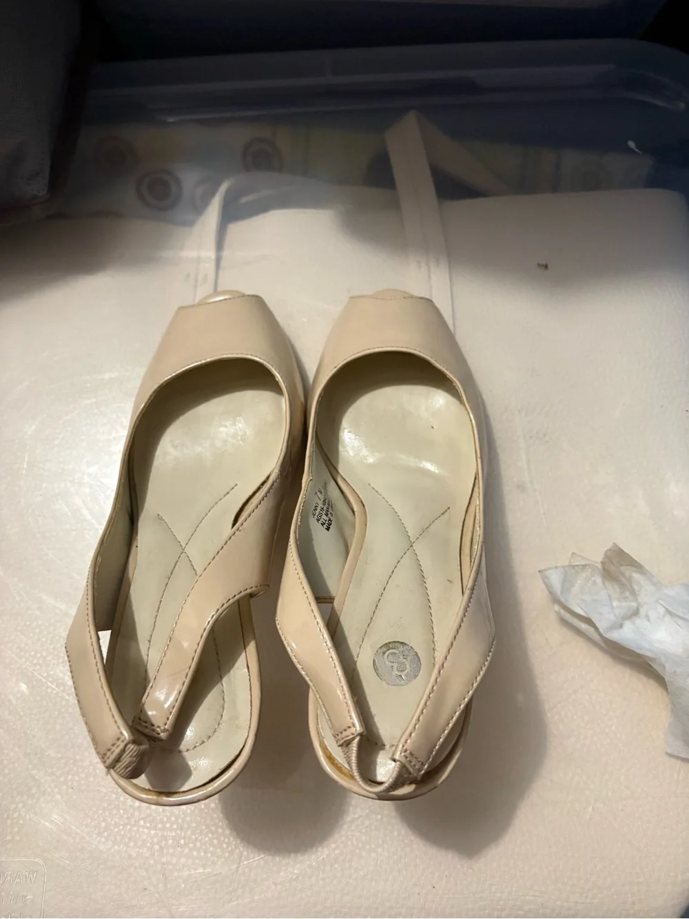 Women’s Peep-Toe Slingback Heels in Nude